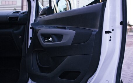 Peugeot Rifter I, 2019 год, 1 740 000 рублей, 13 фотография