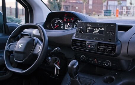 Peugeot Rifter I, 2019 год, 1 740 000 рублей, 17 фотография