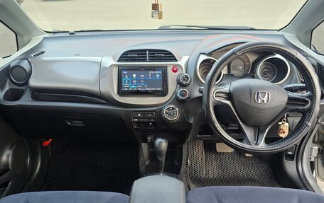 Honda Fit III, 2010 год, 830 000 рублей, 7 фотография