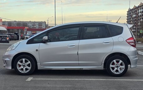 Honda Fit III, 2010 год, 830 000 рублей, 6 фотография