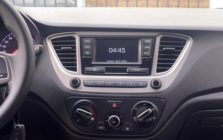 Hyundai Solaris II рестайлинг, 2019 год, 1 199 000 рублей, 21 фотография