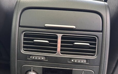 Volkswagen Touareg III, 2015 год, 3 600 000 рублей, 10 фотография