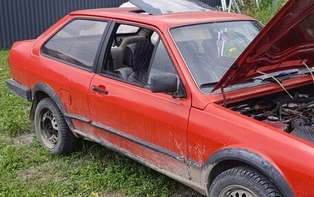 Volkswagen Polo III рестайлинг, 1987 год, 100 000 рублей, 8 фотография