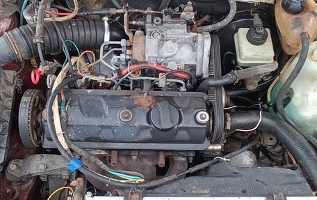 Volkswagen Polo III рестайлинг, 1987 год, 100 000 рублей, 21 фотография