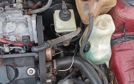 Volkswagen Polo III рестайлинг, 1987 год, 100 000 рублей, 23 фотография