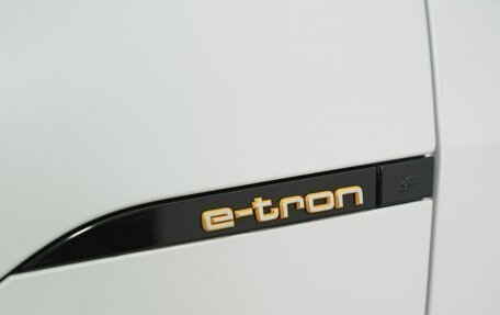 Audi e-tron I, 2020 год, 4 749 000 рублей, 10 фотография