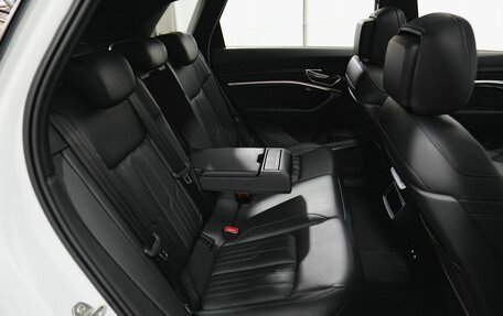 Audi e-tron I, 2020 год, 4 749 000 рублей, 22 фотография