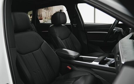 Audi e-tron I, 2020 год, 4 749 000 рублей, 25 фотография