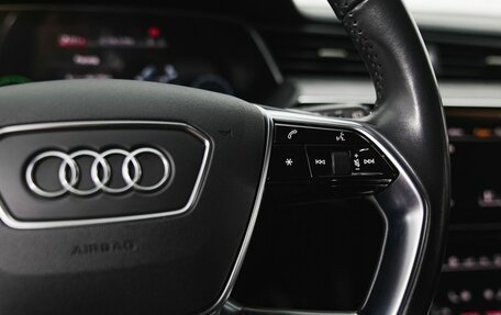 Audi e-tron I, 2020 год, 4 749 000 рублей, 35 фотография