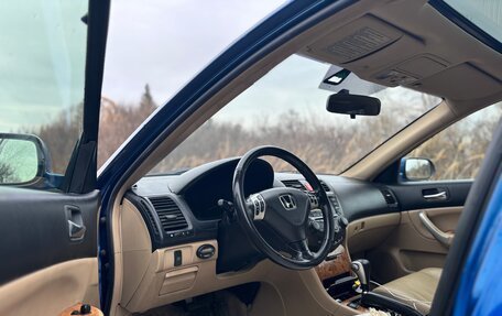 Honda Accord VII рестайлинг, 2003 год, 845 000 рублей, 37 фотография