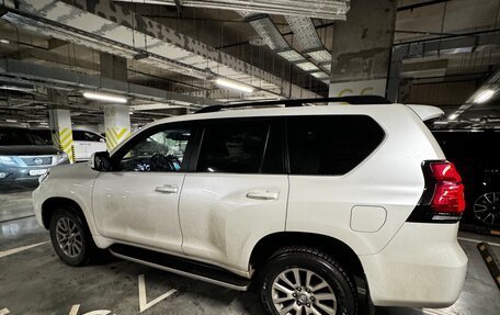 Toyota Land Cruiser Prado 150 рестайлинг 2, 2017 год, 5 700 000 рублей, 6 фотография