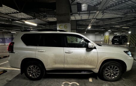 Toyota Land Cruiser Prado 150 рестайлинг 2, 2017 год, 5 700 000 рублей, 5 фотография