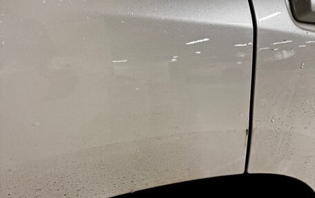 Toyota Land Cruiser Prado 150 рестайлинг 2, 2017 год, 5 700 000 рублей, 17 фотография