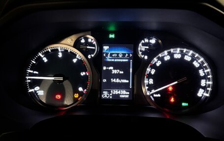 Toyota Land Cruiser Prado 150 рестайлинг 2, 2017 год, 5 700 000 рублей, 16 фотография