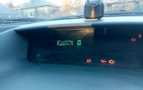 Toyota Opa I рестайлинг, 2001 год, 525 000 рублей, 7 фотография