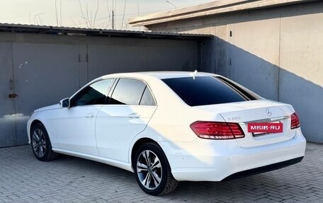 Mercedes-Benz E-Класс, 2013 год, 1 660 000 рублей, 3 фотография