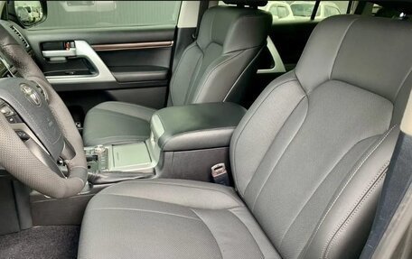 Toyota Land Cruiser 200, 2016 год, 7 990 000 рублей, 19 фотография