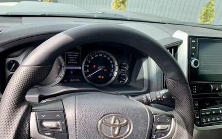 Toyota Land Cruiser 200, 2016 год, 7 990 000 рублей, 23 фотография