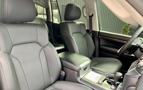 Toyota Land Cruiser 200, 2016 год, 7 990 000 рублей, 18 фотография