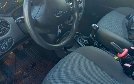 Ford Focus IV, 2005 год, 215 000 рублей, 11 фотография