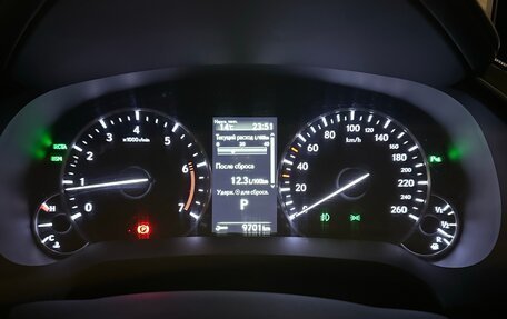 Lexus RX IV рестайлинг, 2016 год, 3 780 000 рублей, 34 фотография