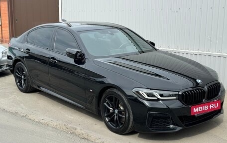 BMW 5 серия, 2021 год, 4 500 000 рублей, 3 фотография