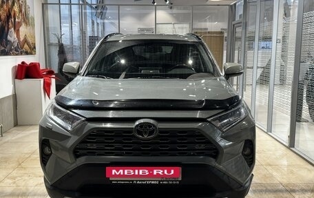 Toyota RAV4, 2020 год, 3 188 000 рублей, 2 фотография