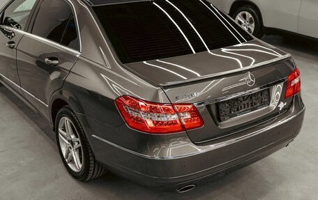 Mercedes-Benz E-Класс, 2011 год, 1 355 000 рублей, 10 фотография