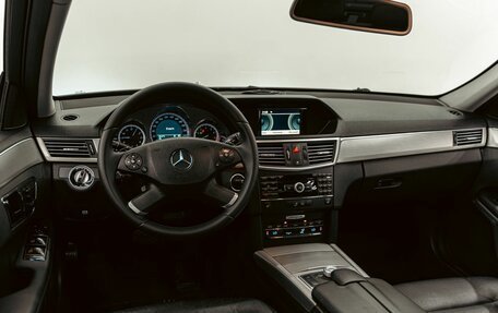 Mercedes-Benz E-Класс, 2011 год, 1 355 000 рублей, 13 фотография