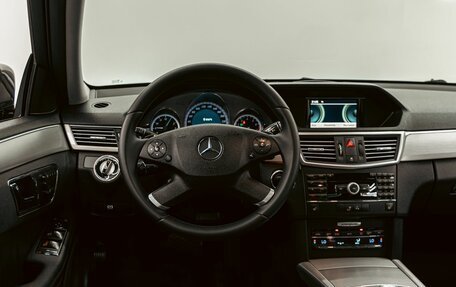 Mercedes-Benz E-Класс, 2011 год, 1 355 000 рублей, 14 фотография