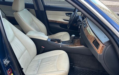 BMW 3 серия, 2006 год, 940 000 рублей, 13 фотография