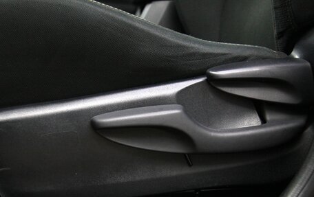 Toyota RAV4, 2014 год, 2 095 000 рублей, 21 фотография