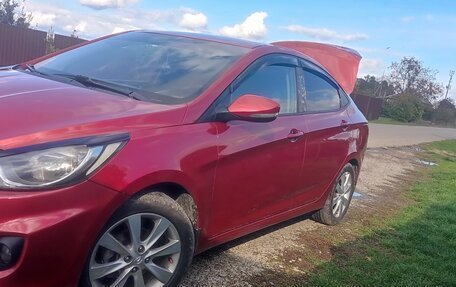 Hyundai Solaris II рестайлинг, 2011 год, 680 000 рублей, 8 фотография