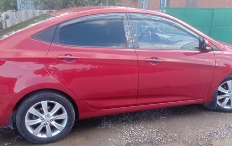 Hyundai Solaris II рестайлинг, 2011 год, 680 000 рублей, 7 фотография