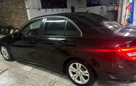 Mercedes-Benz C-Класс, 2011 год, 1 100 000 рублей, 5 фотография