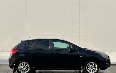 Opel Astra J, 2010 год, 550 000 рублей, 4 фотография