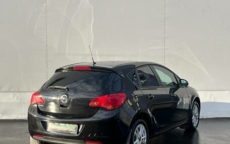 Opel Astra J, 2010 год, 550 000 рублей, 8 фотография