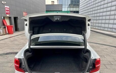 Volvo S60 III, 2022 год, 2 390 000 рублей, 10 фотография