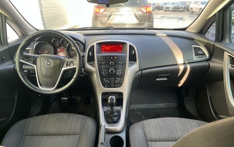 Opel Astra J, 2010 год, 550 000 рублей, 16 фотография