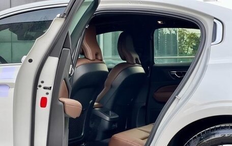 Volvo S60 III, 2022 год, 2 390 000 рублей, 22 фотография