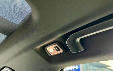 Volvo S60 III, 2022 год, 2 390 000 рублей, 34 фотография