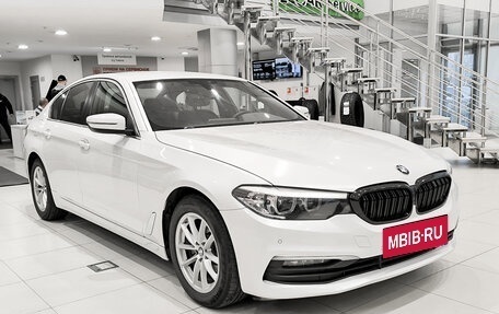 BMW 5 серия, 2018 год, 3 199 000 рублей, 3 фотография
