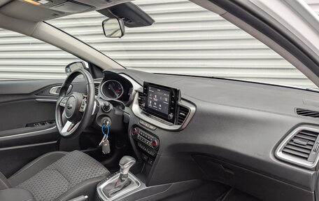 KIA cee'd III, 2021 год, 2 200 000 рублей, 11 фотография