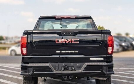 GMC Sierra, 2024 год, 5 530 000 рублей, 2 фотография