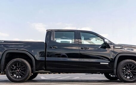 GMC Sierra, 2024 год, 5 530 000 рублей, 6 фотография