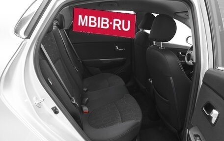 KIA Rio III рестайлинг, 2015 год, 688 000 рублей, 17 фотография