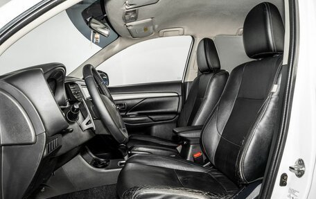 Mitsubishi Outlander III рестайлинг 3, 2013 год, 1 520 000 рублей, 7 фотография