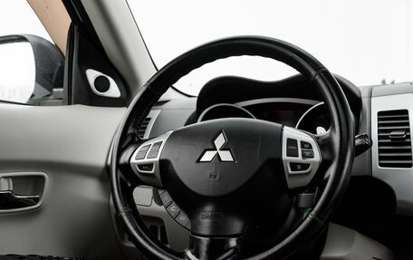 Mitsubishi Outlander III рестайлинг 3, 2008 год, 1 150 000 рублей, 14 фотография