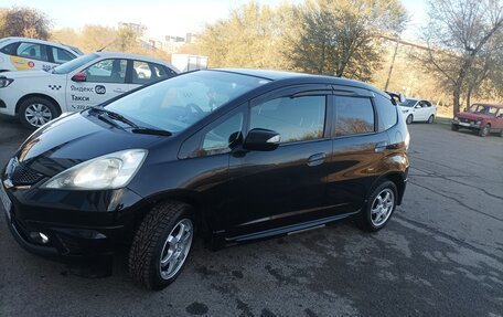 Honda Fit III, 2009 год, 800 000 рублей, 2 фотография