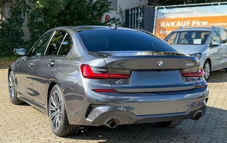 BMW 3 серия, 2022 год, 3 100 000 рублей, 4 фотография